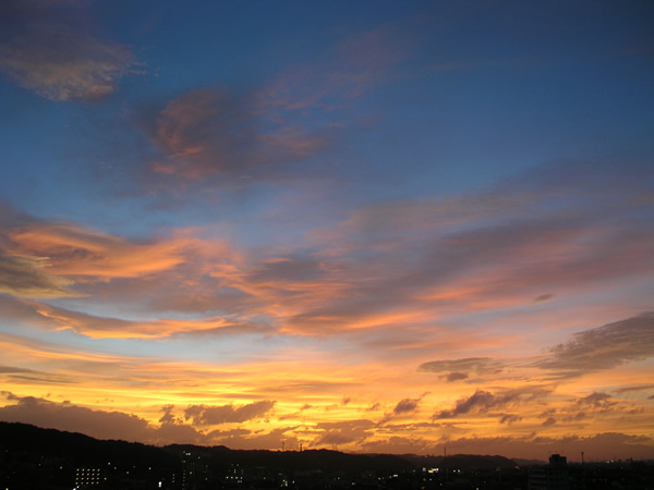 焼けるような夕焼け空 朝日 夕日のフリー写真素材 無料画像008