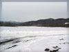 冬・寒空と雪道のフリー写真素材・無料画像