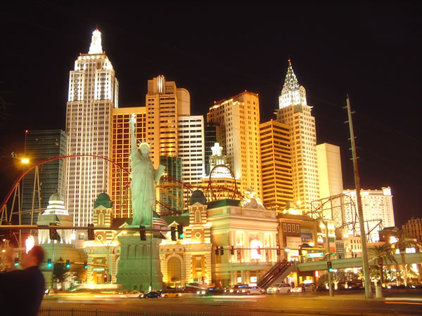 ニューヨーク・ニューヨーク・ホテル＆カジノ（ラスベガス）の夜景
