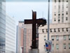 世界貿易センター跡地「鋼鉄の十字架」