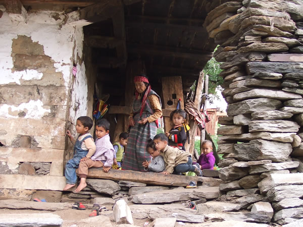 インドで生活する子供たちのフリー写真素材・無料画像