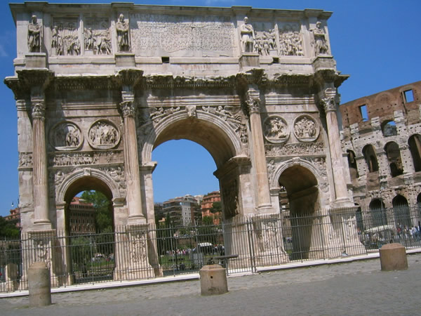 ローマ・バチカンコンスタンティヌス帝の凱旋門