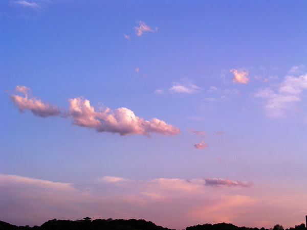 パステルカラーの空